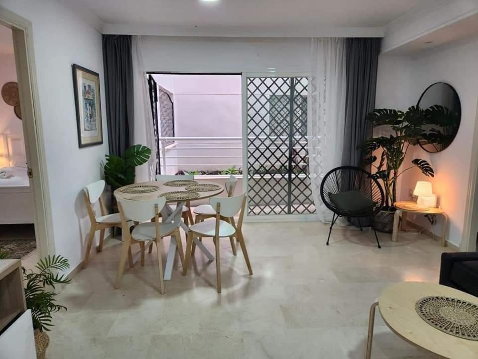 Apartment Beachfront Accommodation Estepona Extérieur photo
