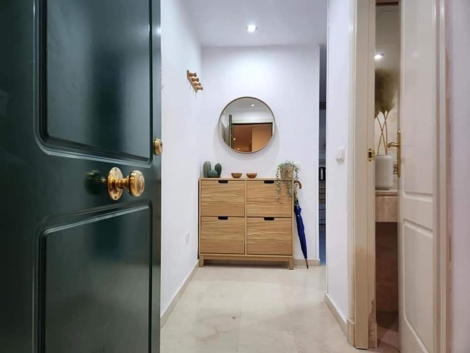 Apartment Beachfront Accommodation Estepona Extérieur photo